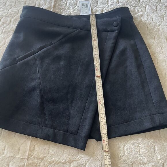 NWT-William B Asymmetrical‎ Hem Eco Black Suede Mini Skirt Sz S MSRP $62 - Picture 3 of 16